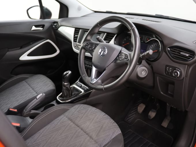 2025 Vauxhall Crossland X