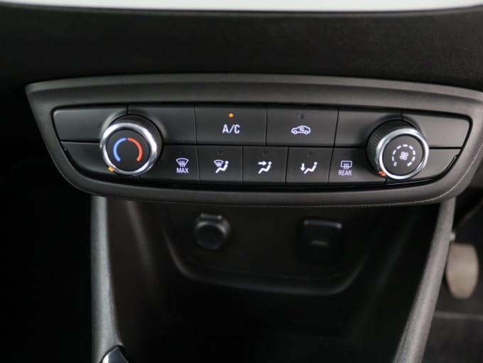 2025 Vauxhall Crossland X