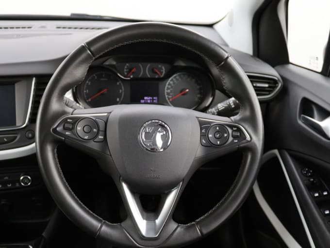 2025 Vauxhall Crossland X