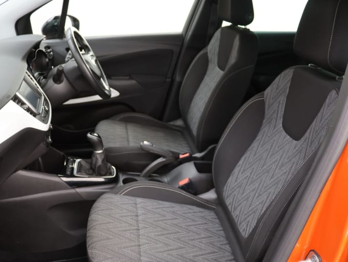 2025 Vauxhall Crossland X