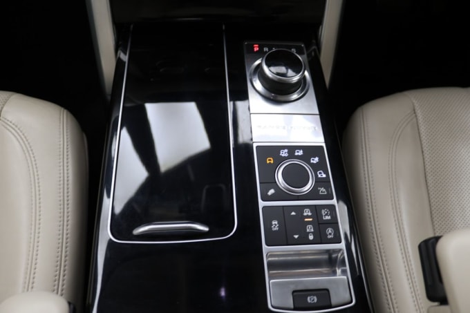 2025 Land Rover Range Rover