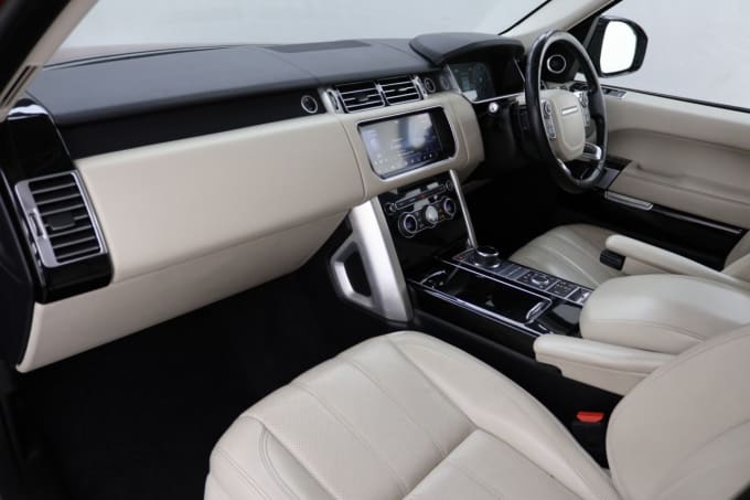 2025 Land Rover Range Rover