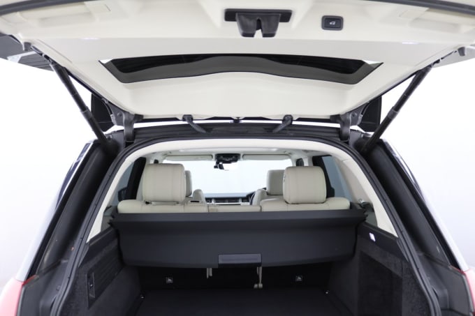 2025 Land Rover Range Rover