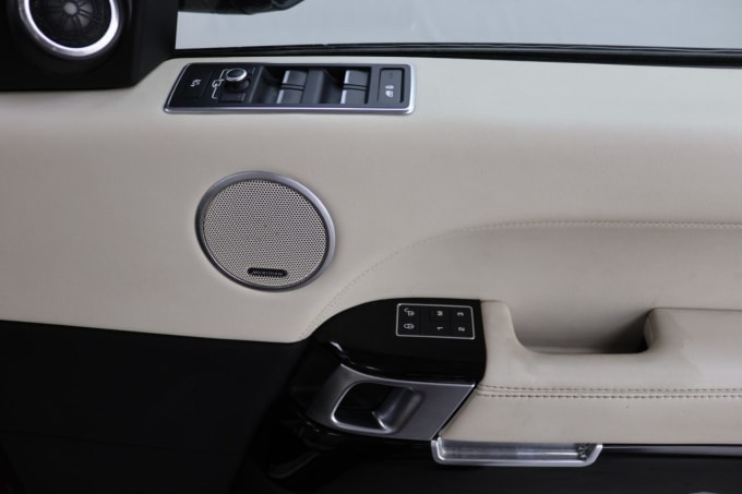 2025 Land Rover Range Rover