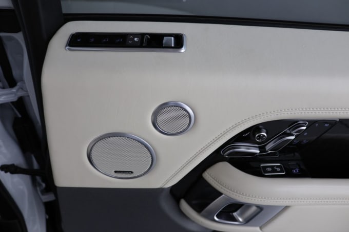 2025 Land Rover Range Rover