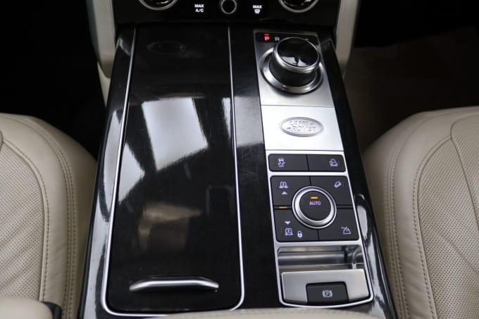 2025 Land Rover Range Rover