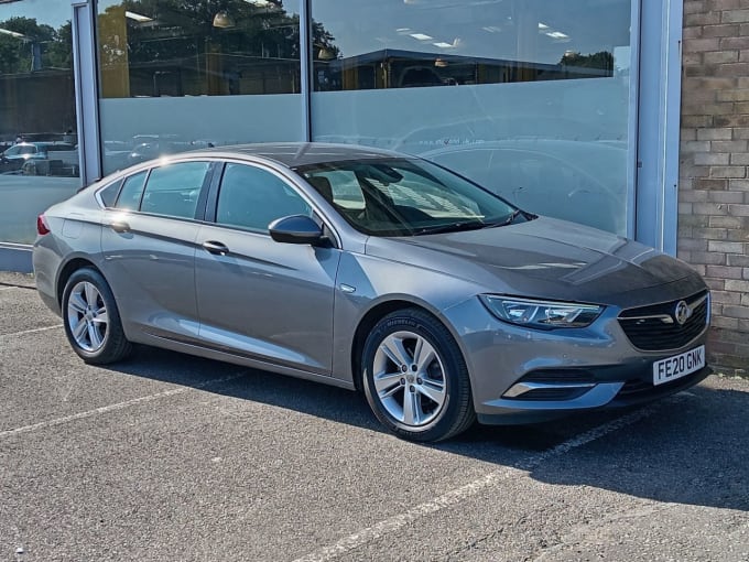2025 Vauxhall Insignia