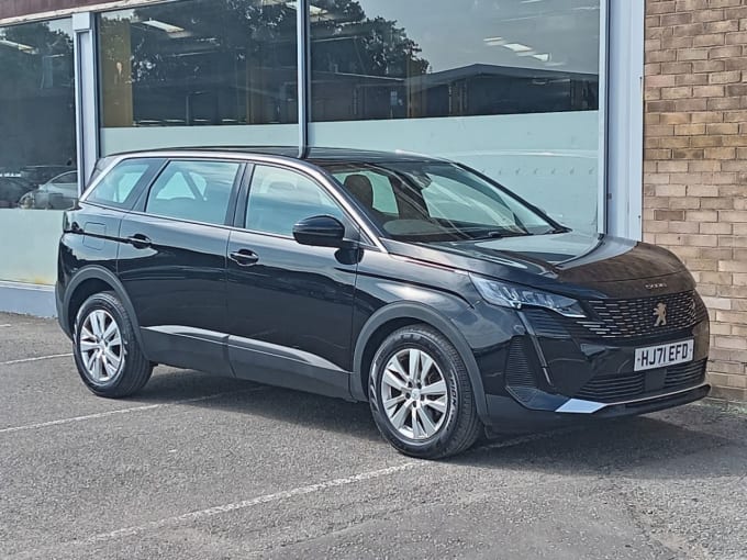 2025 Peugeot 5008