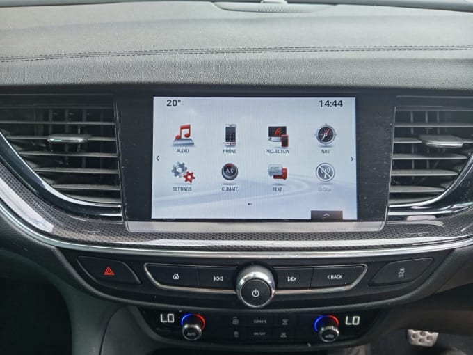 2025 Vauxhall Insignia