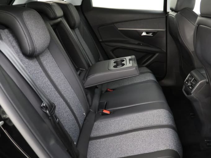 2025 Peugeot 3008