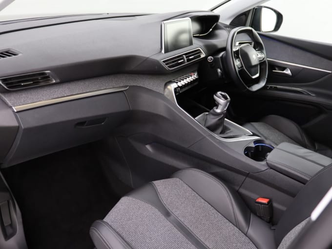 2025 Peugeot 3008