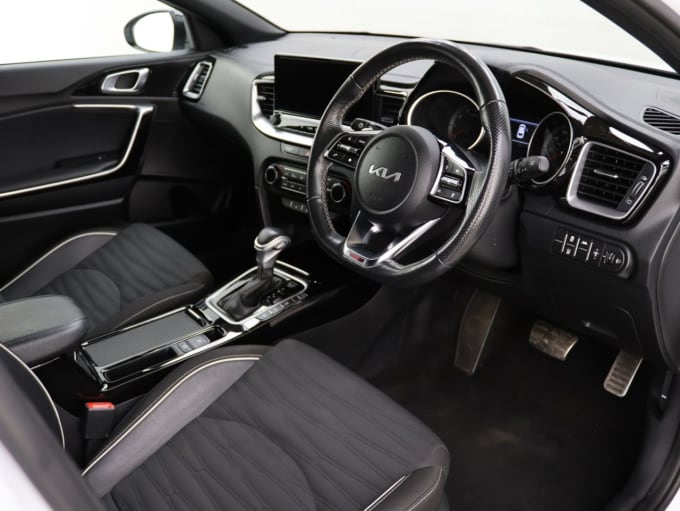 2025 Kia Proceed