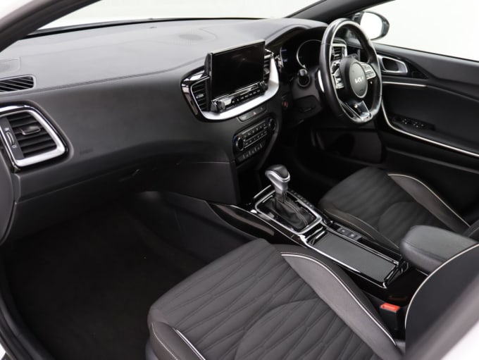 2025 Kia Proceed