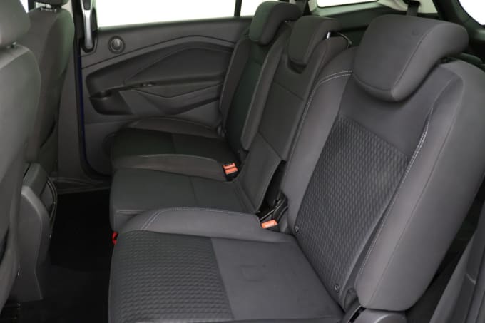 2025 Ford Grand C-max