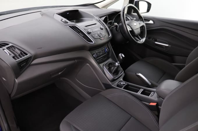 2025 Ford Grand C-max