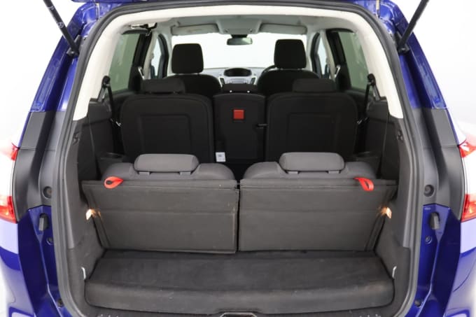 2025 Ford Grand C-max