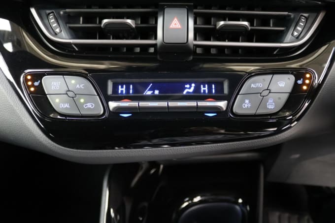 2025 Toyota C-hr
