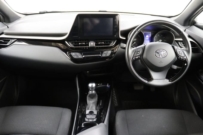2025 Toyota C-hr