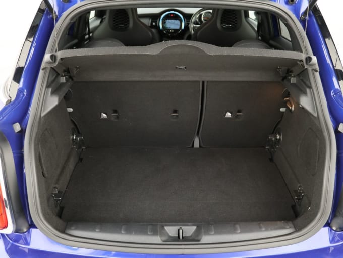 2025 Mini Hatch