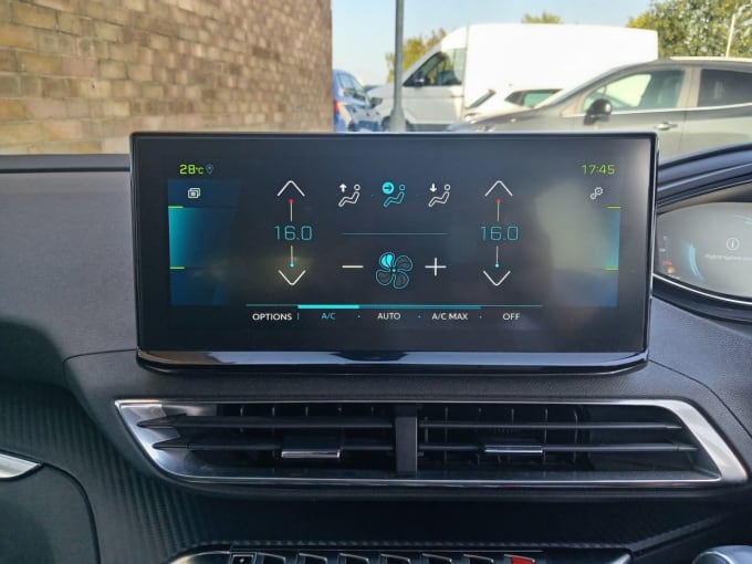 2025 Peugeot 3008