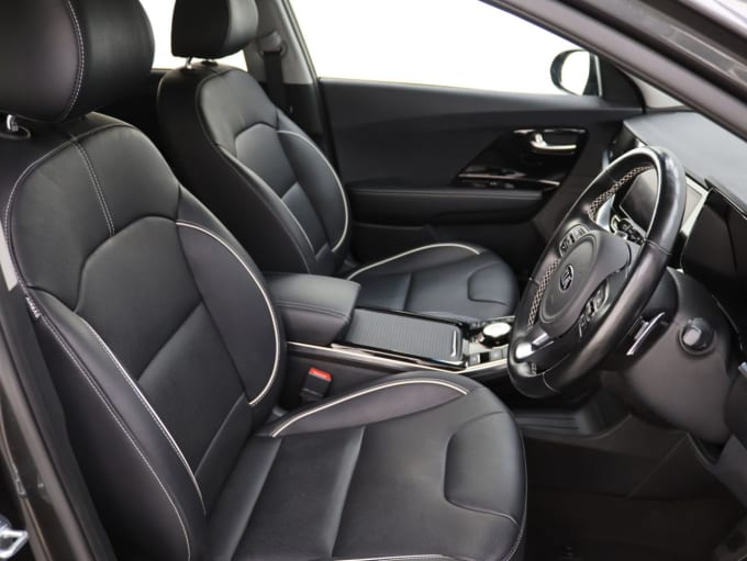 2025 Kia Niro