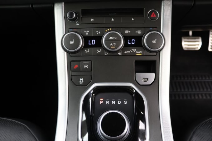 2025 Land Rover Range Rover Evoque