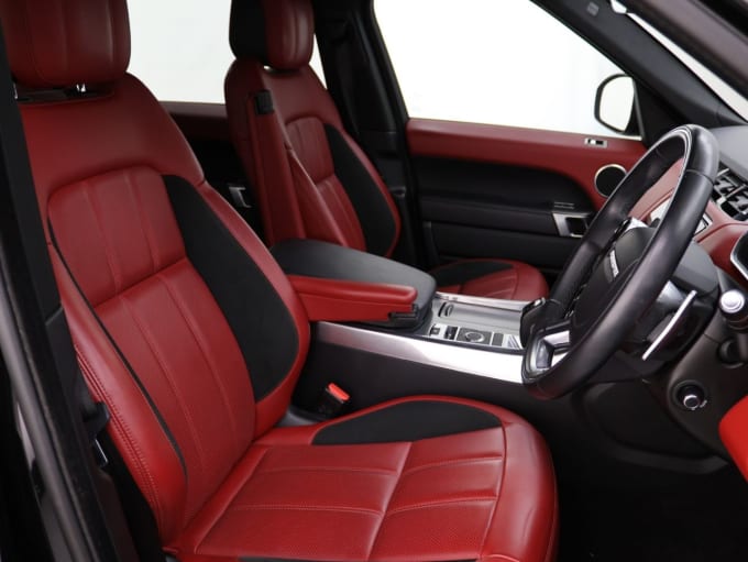 2025 Land Rover Range Rover Sport