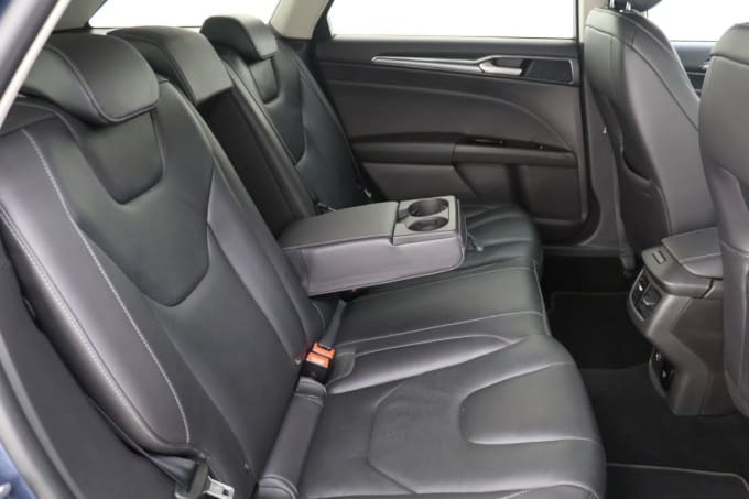 2025 Ford Mondeo