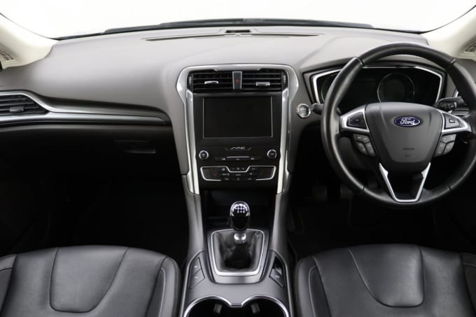 2025 Ford Mondeo