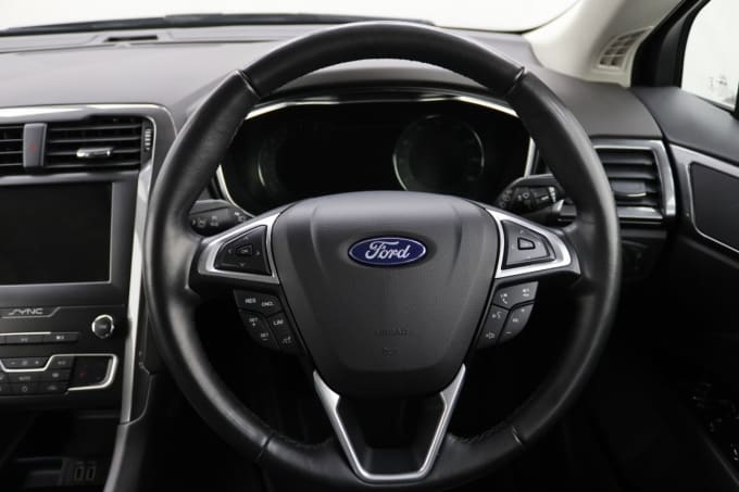 2025 Ford Mondeo