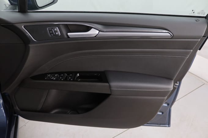 2025 Ford Mondeo