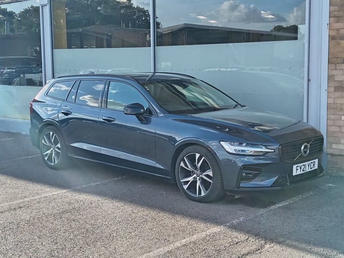 2025 Volvo V60
