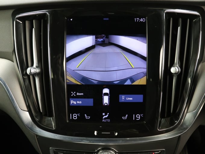 2021 Volvo V60