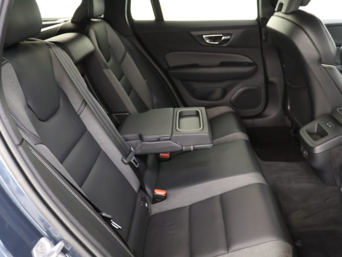 2021 Volvo V60