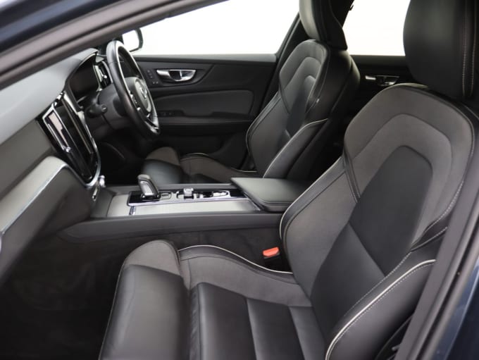 2021 Volvo V60