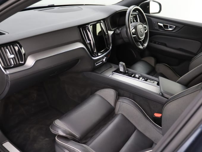 2021 Volvo V60
