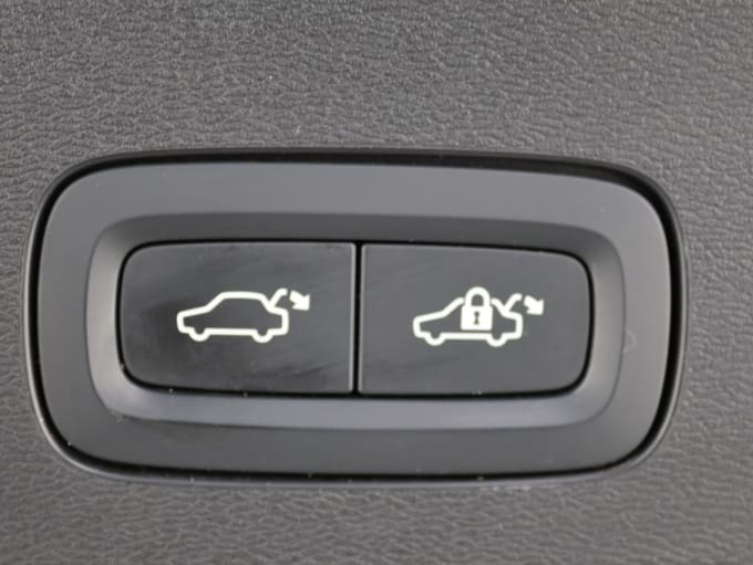 2021 Volvo V60