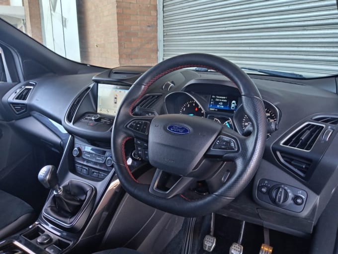 2025 Ford Kuga