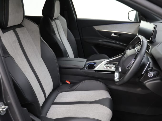 2025 Peugeot 3008