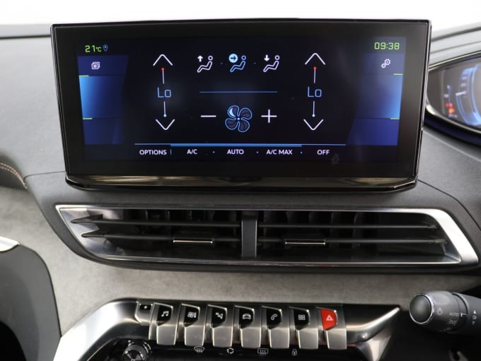 2025 Peugeot 3008