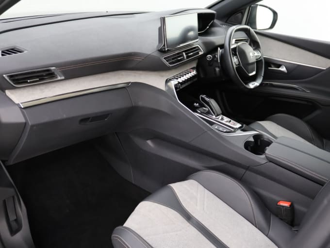 2025 Peugeot 3008