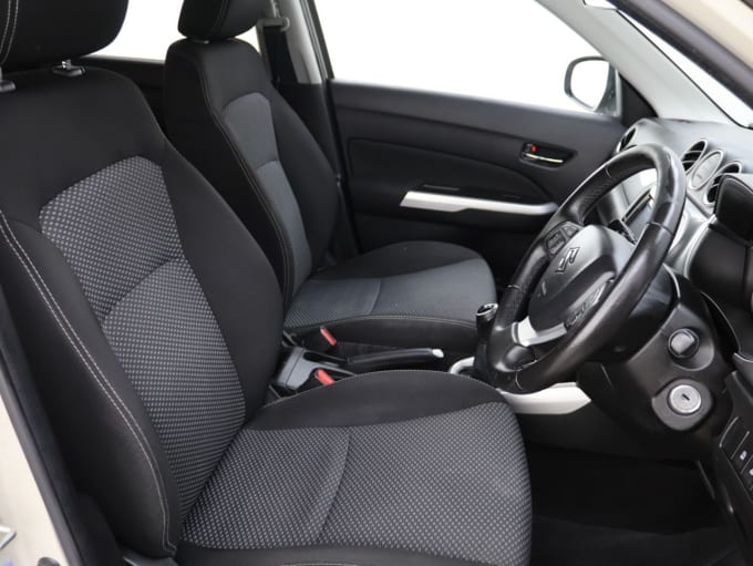 2025 Suzuki Vitara