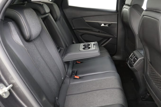 2025 Peugeot 3008