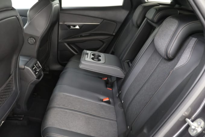 2025 Peugeot 3008