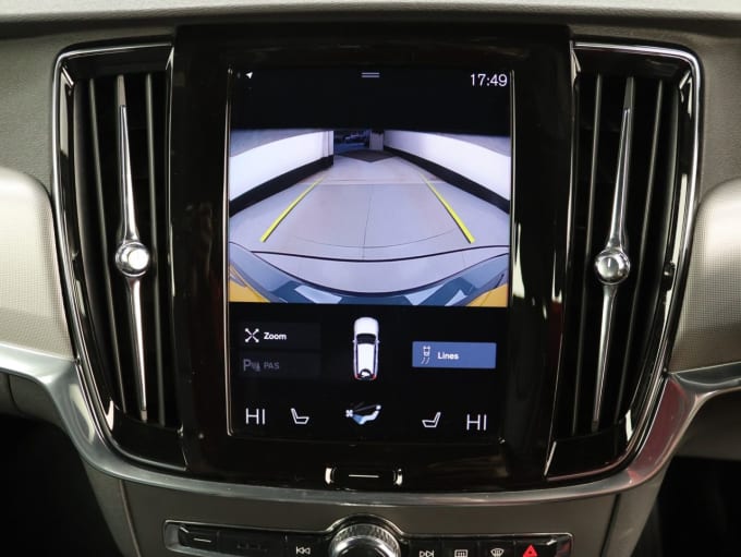 2020 Volvo V90