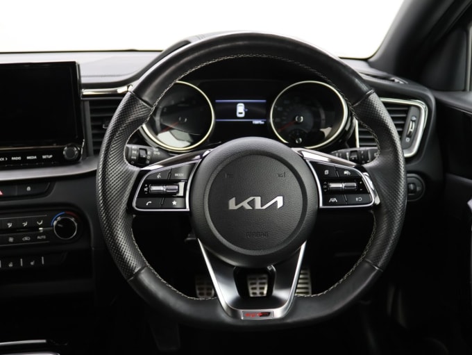2022 Kia Proceed