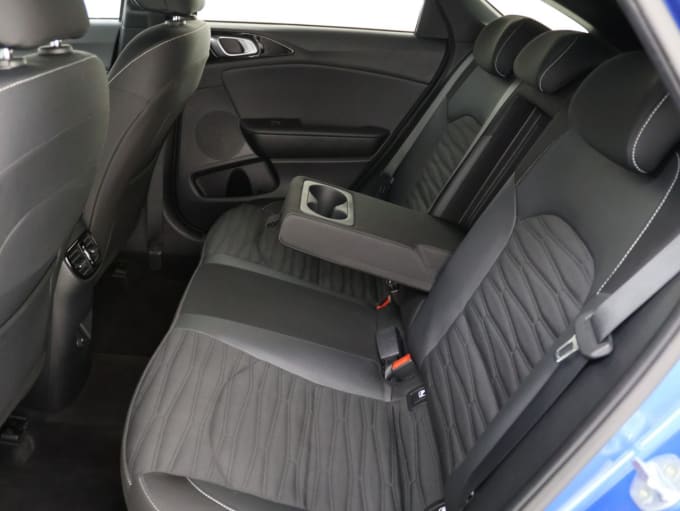 2022 Kia Proceed
