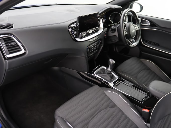 2022 Kia Proceed