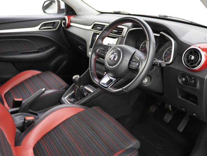 2025 Mg Mg Zs