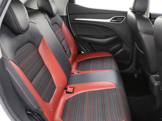 2025 Mg Mg Zs